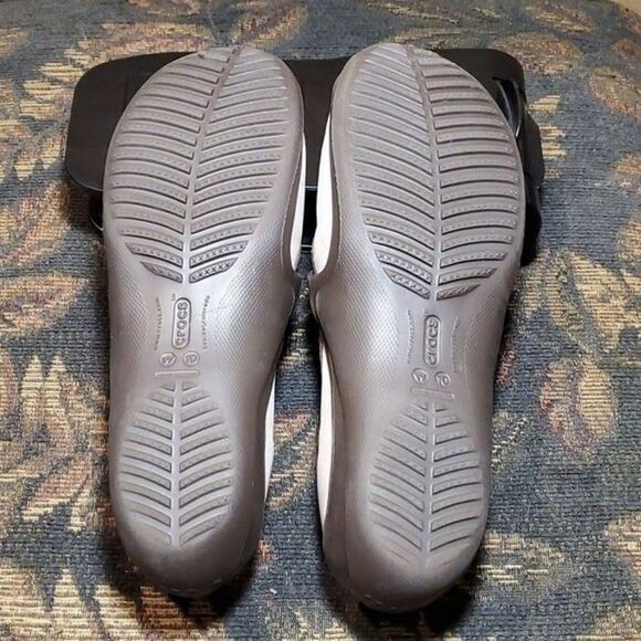 CROCS Wrapped Brown Tan Suede Mary Jane Shoes- Size 10 - Picture 6 of 6